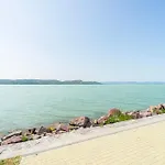 Willa Keszeg *
